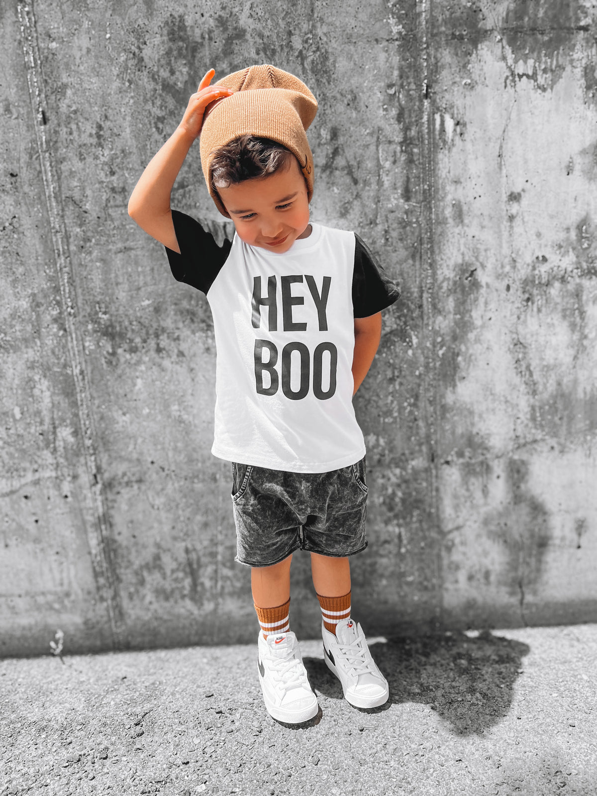 Hey Boo | T-Shirt