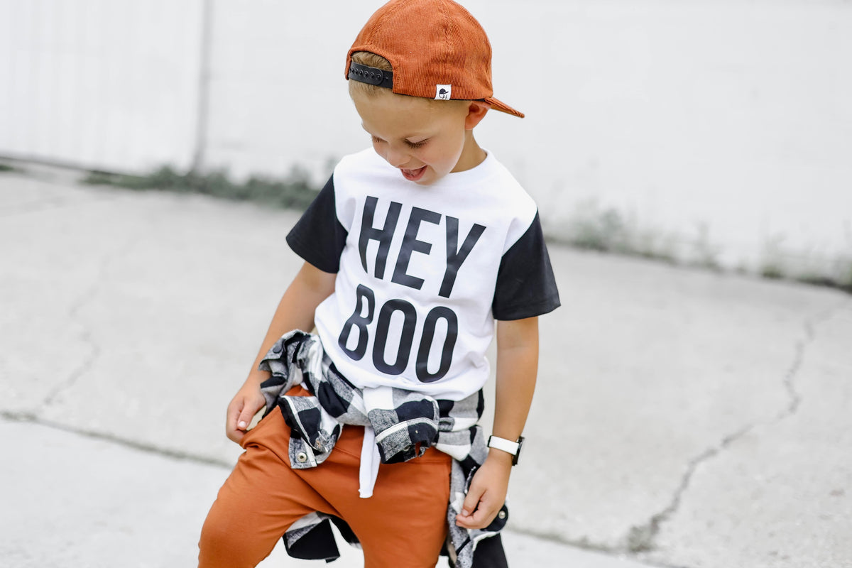 Hey Boo | T-Shirt